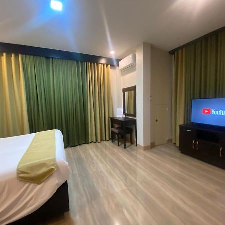 Eight Breeze Hotell Baclayon Eksteriør bilde